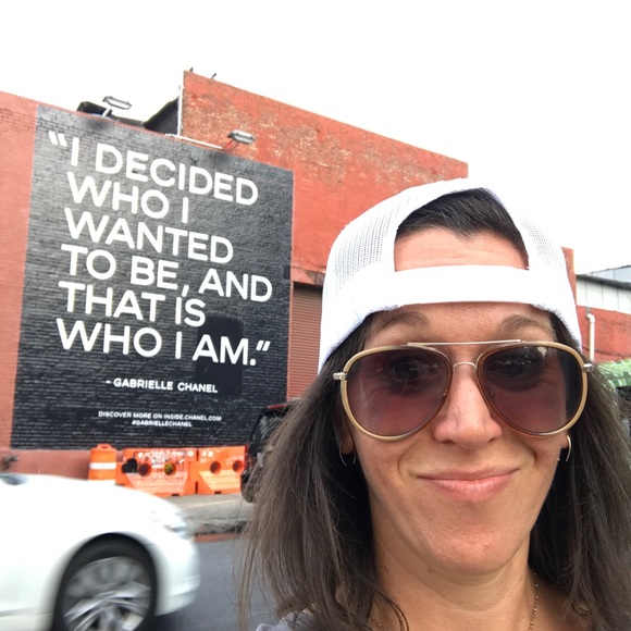 Meet your Posher, Marlene - Picture 2 of 2